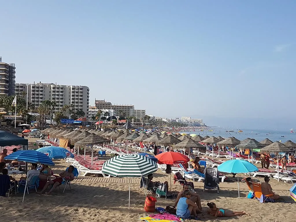 Apartamentos Dc Benalmadena Apartment
